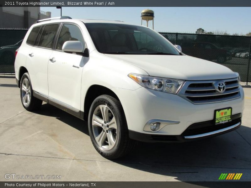 Blizzard White Pearl / Ash 2011 Toyota Highlander Limited
