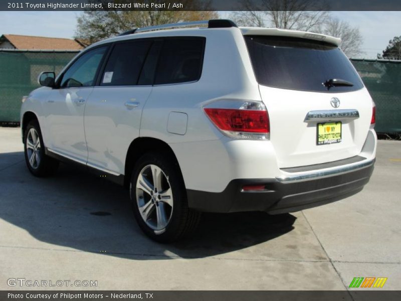 Blizzard White Pearl / Ash 2011 Toyota Highlander Limited