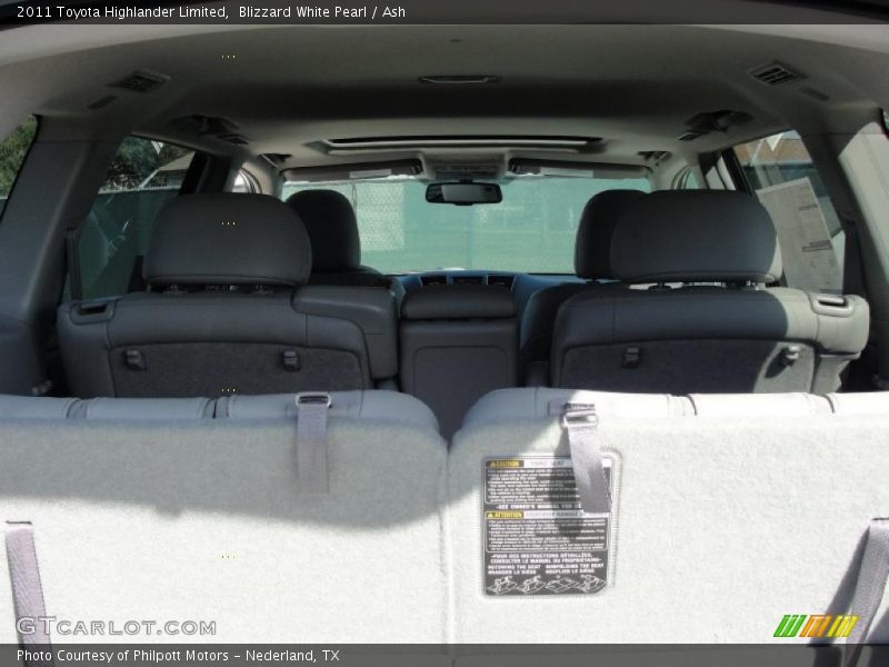 Blizzard White Pearl / Ash 2011 Toyota Highlander Limited