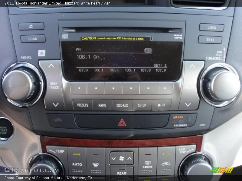Blizzard White Pearl / Ash 2011 Toyota Highlander Limited