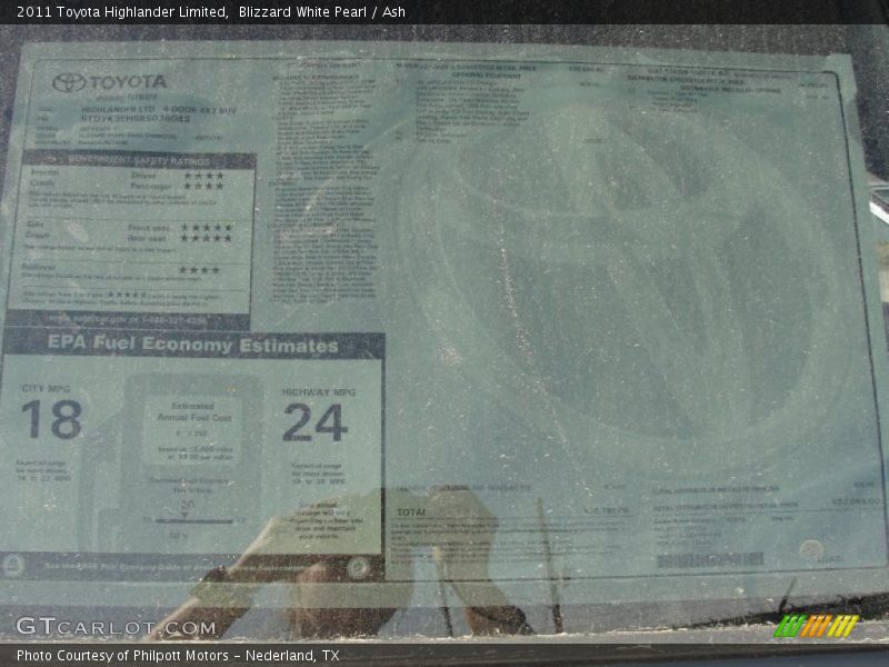 Blizzard White Pearl / Ash 2011 Toyota Highlander Limited