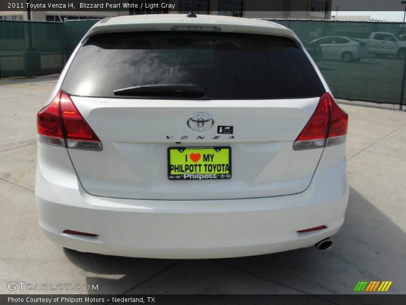 Blizzard Pearl White / Light Gray 2011 Toyota Venza I4
