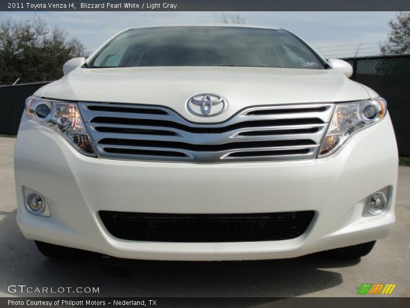 Blizzard Pearl White / Light Gray 2011 Toyota Venza I4