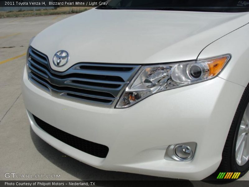 Blizzard Pearl White / Light Gray 2011 Toyota Venza I4