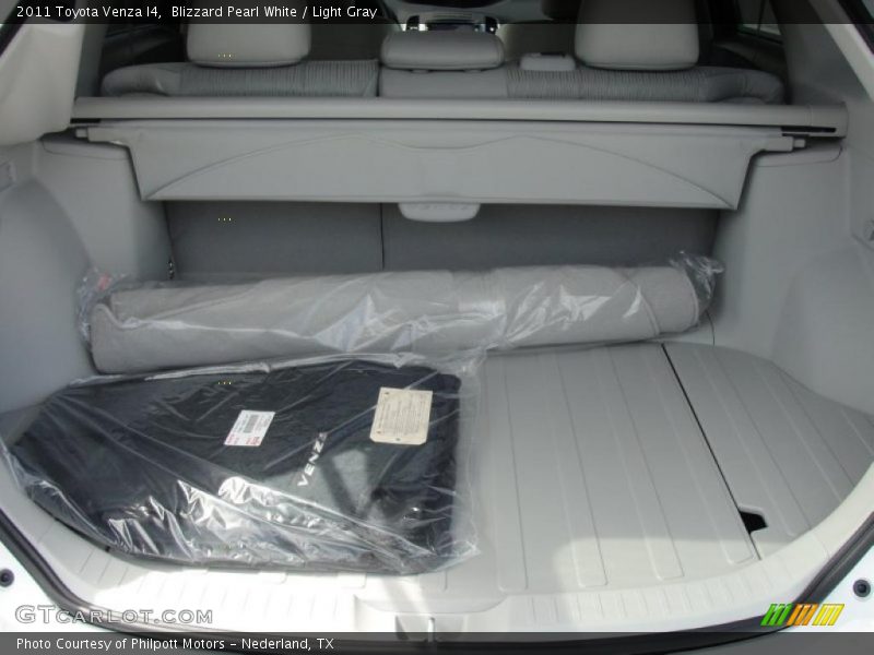 Blizzard Pearl White / Light Gray 2011 Toyota Venza I4