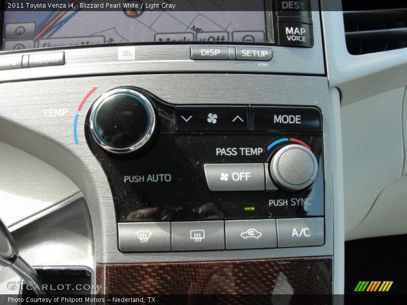 Blizzard Pearl White / Light Gray 2011 Toyota Venza I4