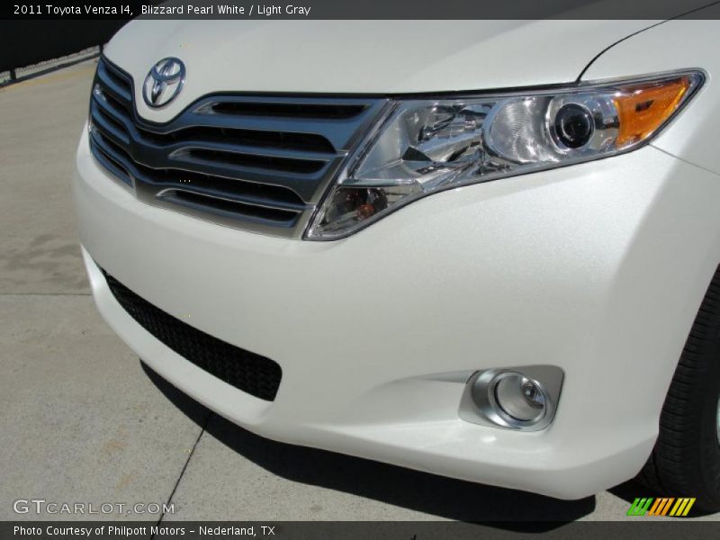 Blizzard Pearl White / Light Gray 2011 Toyota Venza I4