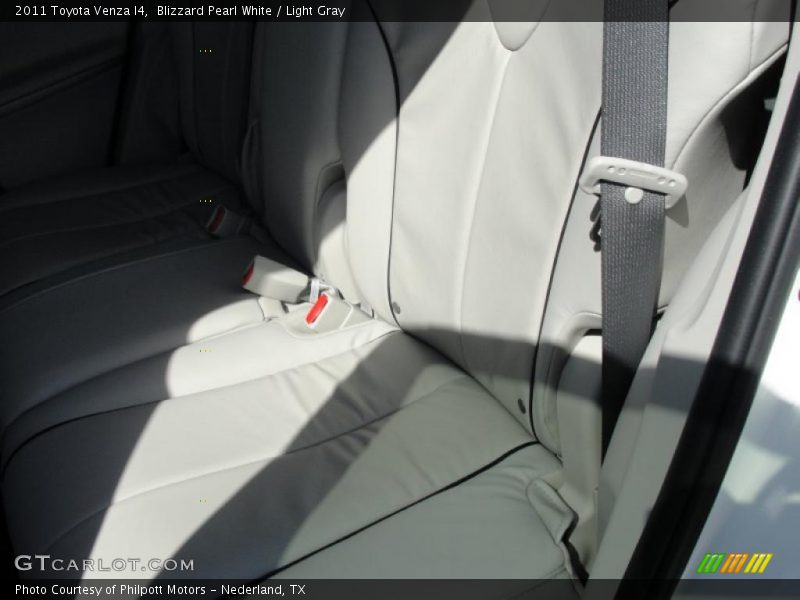 Blizzard Pearl White / Light Gray 2011 Toyota Venza I4