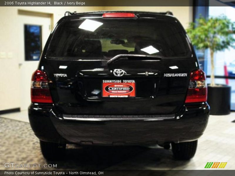 Black / Ivory Beige 2006 Toyota Highlander I4