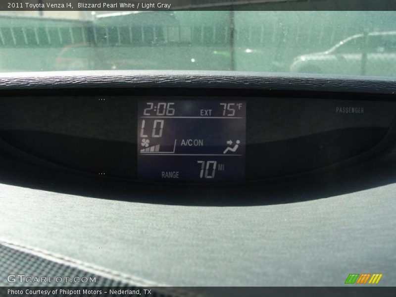 Blizzard Pearl White / Light Gray 2011 Toyota Venza I4