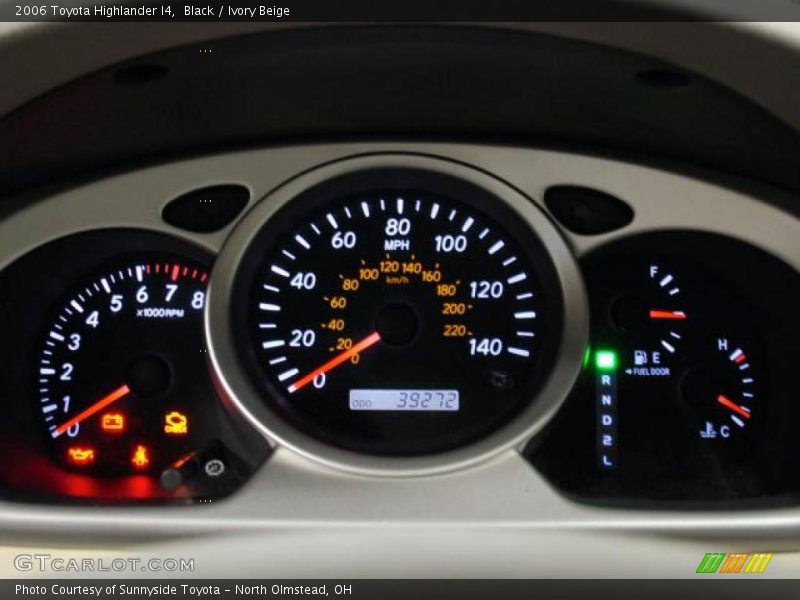 Black / Ivory Beige 2006 Toyota Highlander I4
