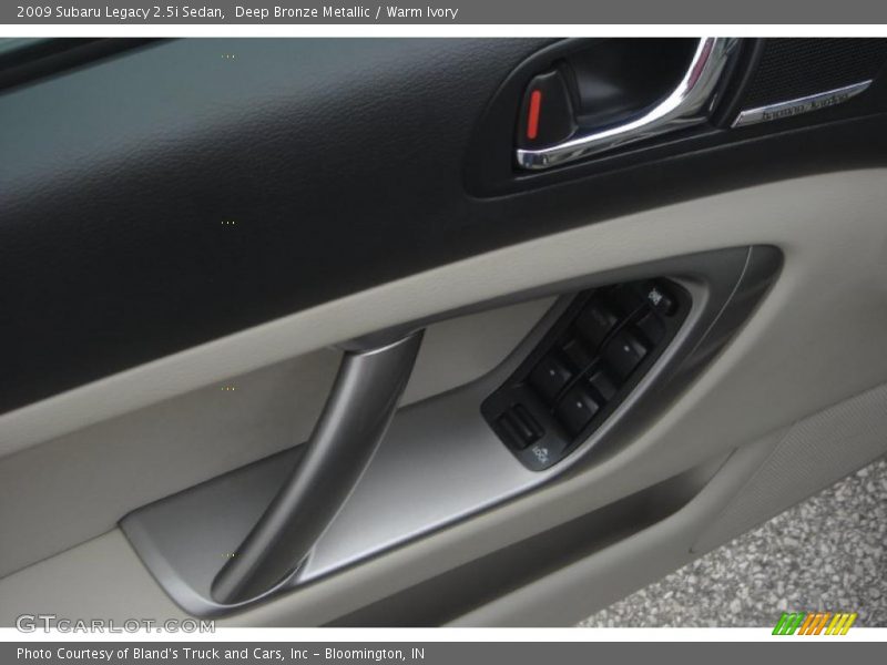 Deep Bronze Metallic / Warm Ivory 2009 Subaru Legacy 2.5i Sedan