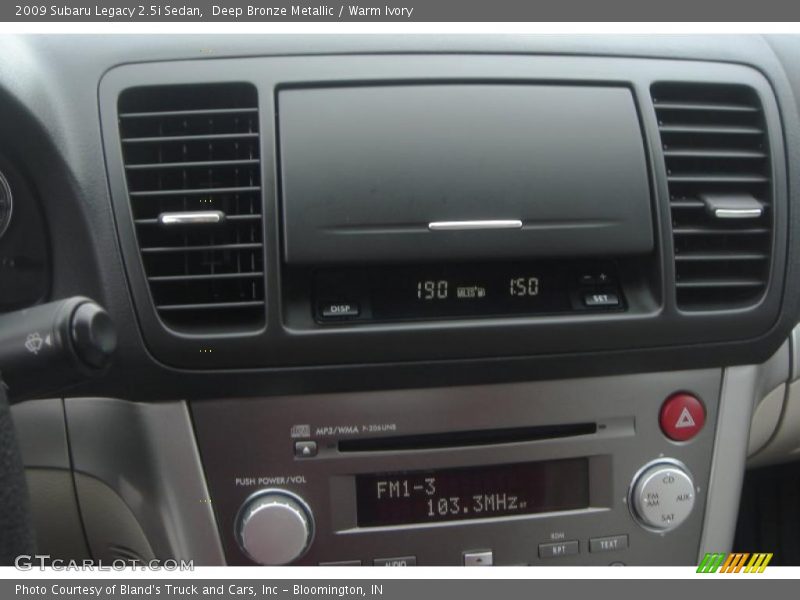 Deep Bronze Metallic / Warm Ivory 2009 Subaru Legacy 2.5i Sedan