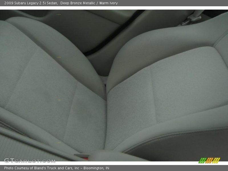 Deep Bronze Metallic / Warm Ivory 2009 Subaru Legacy 2.5i Sedan