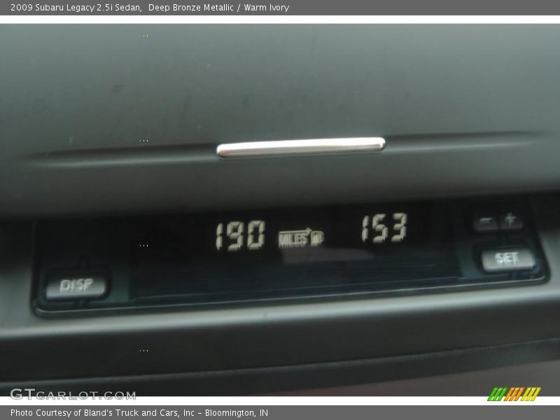 Deep Bronze Metallic / Warm Ivory 2009 Subaru Legacy 2.5i Sedan