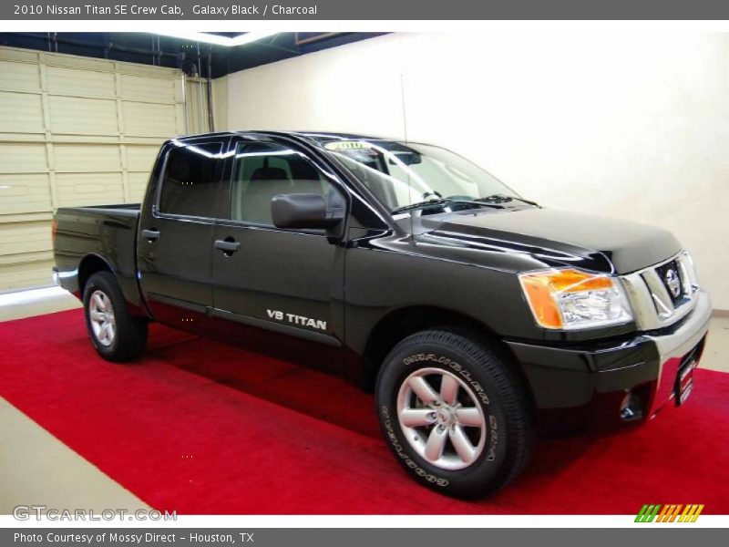 Galaxy Black / Charcoal 2010 Nissan Titan SE Crew Cab