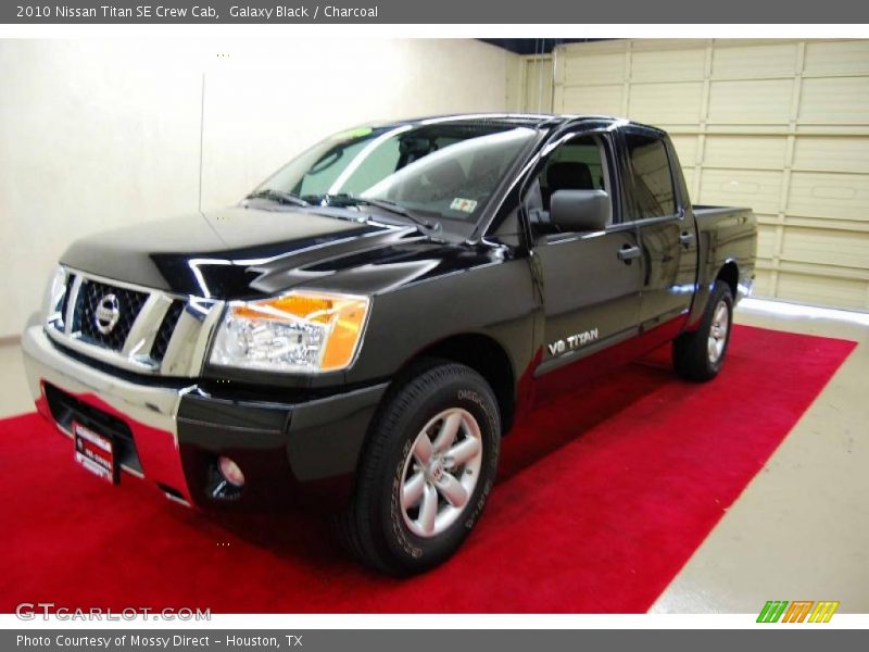 Galaxy Black / Charcoal 2010 Nissan Titan SE Crew Cab