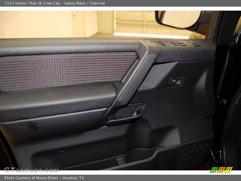 Galaxy Black / Charcoal 2010 Nissan Titan SE Crew Cab