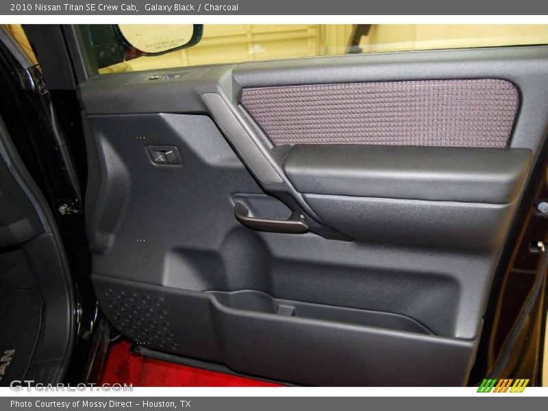 Galaxy Black / Charcoal 2010 Nissan Titan SE Crew Cab