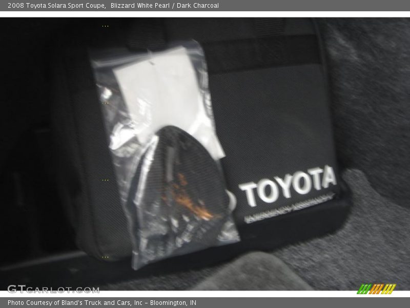 Blizzard White Pearl / Dark Charcoal 2008 Toyota Solara Sport Coupe