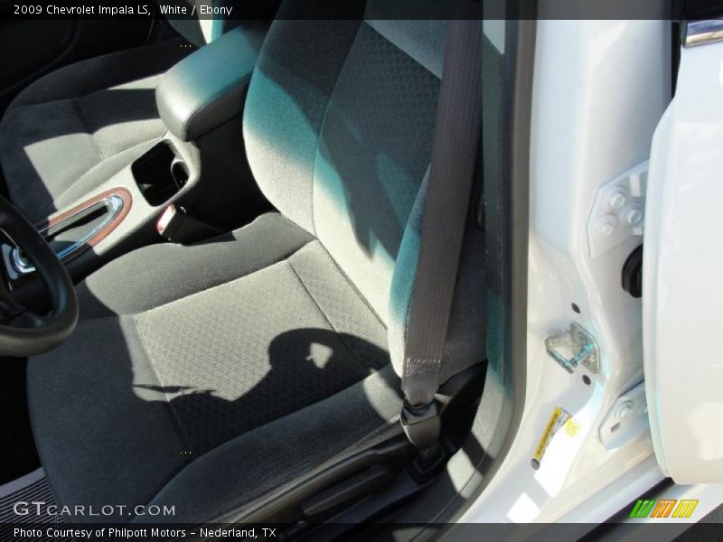 White / Ebony 2009 Chevrolet Impala LS