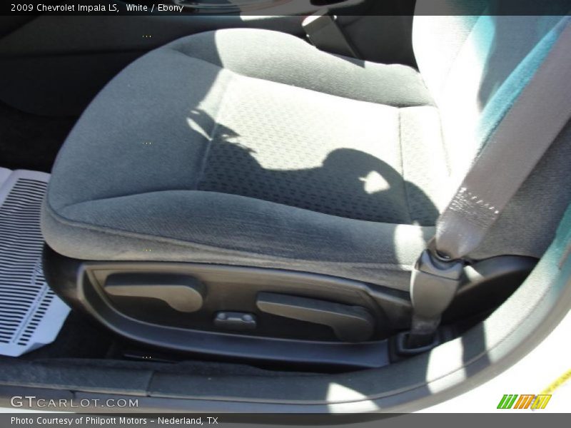 White / Ebony 2009 Chevrolet Impala LS