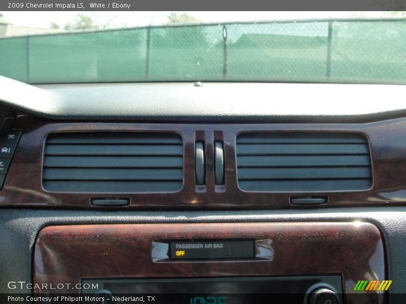 White / Ebony 2009 Chevrolet Impala LS