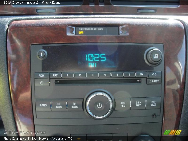 White / Ebony 2009 Chevrolet Impala LS