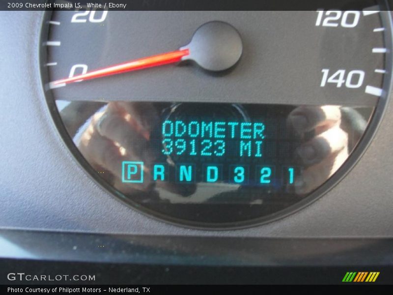 White / Ebony 2009 Chevrolet Impala LS