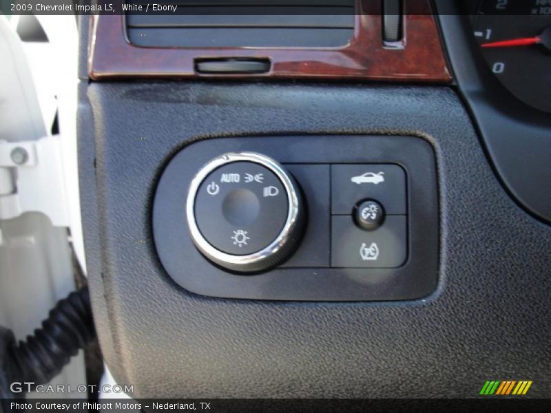 White / Ebony 2009 Chevrolet Impala LS