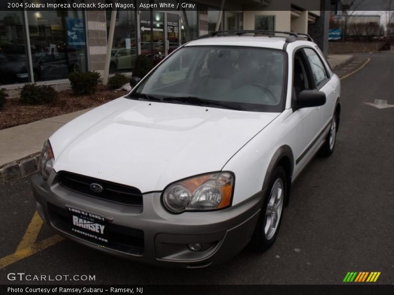 Aspen White / Gray 2004 Subaru Impreza Outback Sport Wagon
