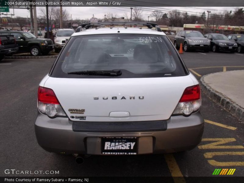 Aspen White / Gray 2004 Subaru Impreza Outback Sport Wagon