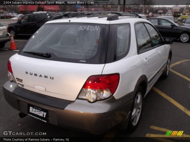 Aspen White / Gray 2004 Subaru Impreza Outback Sport Wagon