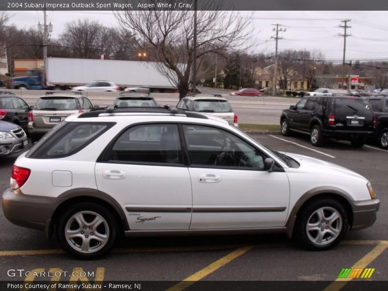 Aspen White / Gray 2004 Subaru Impreza Outback Sport Wagon