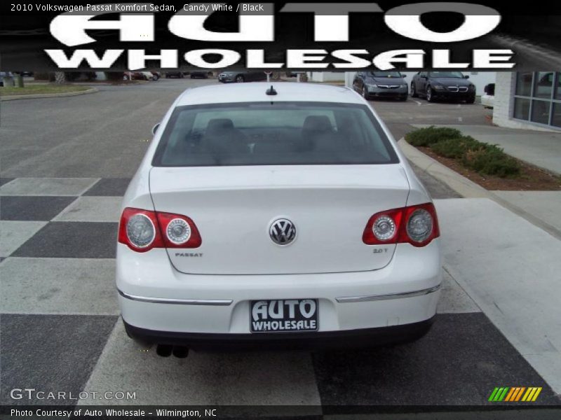 Candy White / Black 2010 Volkswagen Passat Komfort Sedan