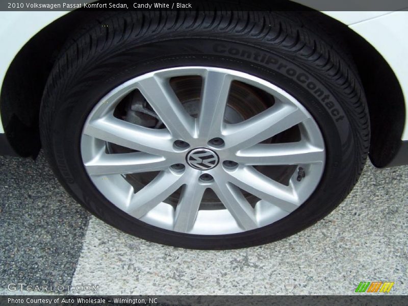 Candy White / Black 2010 Volkswagen Passat Komfort Sedan