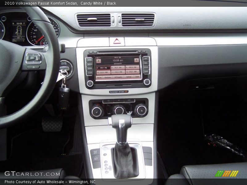 Candy White / Black 2010 Volkswagen Passat Komfort Sedan