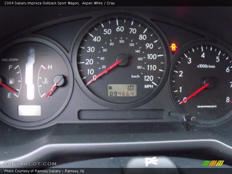 Aspen White / Gray 2004 Subaru Impreza Outback Sport Wagon