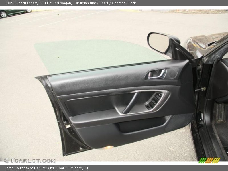 Obsidian Black Pearl / Charcoal Black 2005 Subaru Legacy 2.5i Limited Wagon