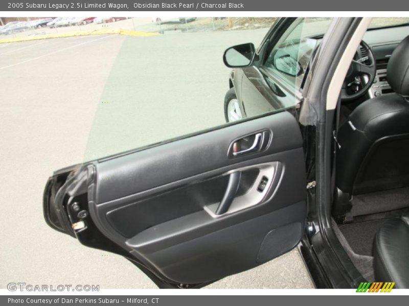 Obsidian Black Pearl / Charcoal Black 2005 Subaru Legacy 2.5i Limited Wagon