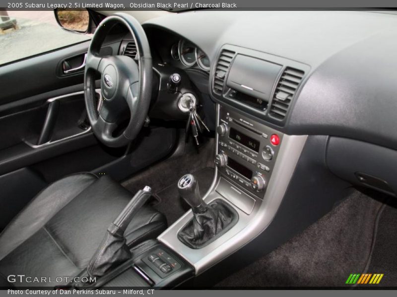 Obsidian Black Pearl / Charcoal Black 2005 Subaru Legacy 2.5i Limited Wagon