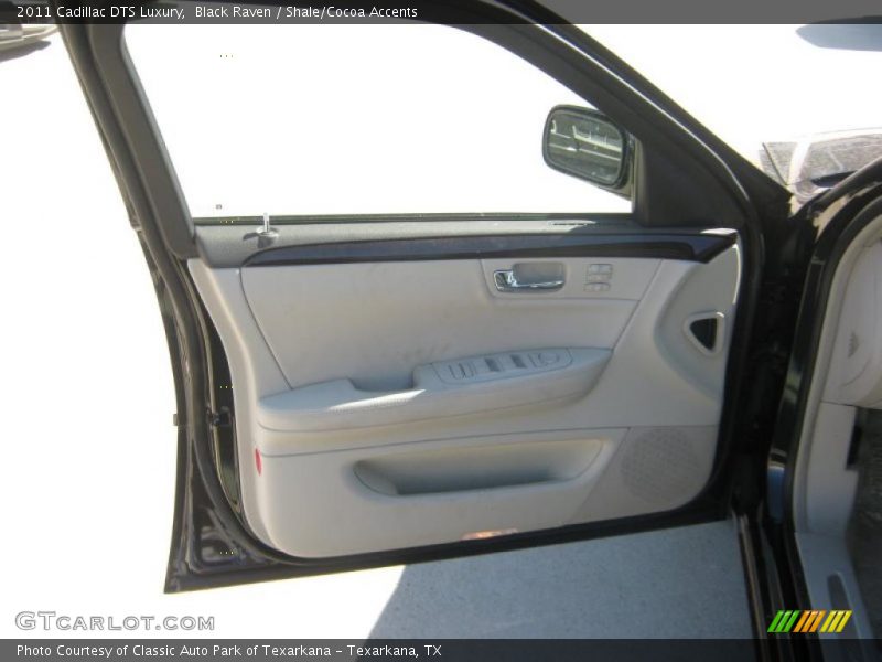 Black Raven / Shale/Cocoa Accents 2011 Cadillac DTS Luxury