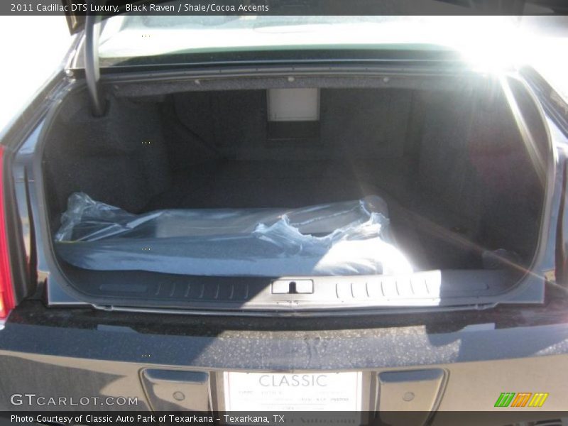 Black Raven / Shale/Cocoa Accents 2011 Cadillac DTS Luxury