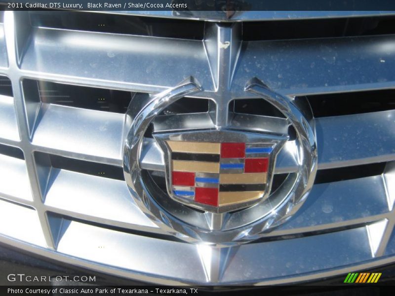Black Raven / Shale/Cocoa Accents 2011 Cadillac DTS Luxury