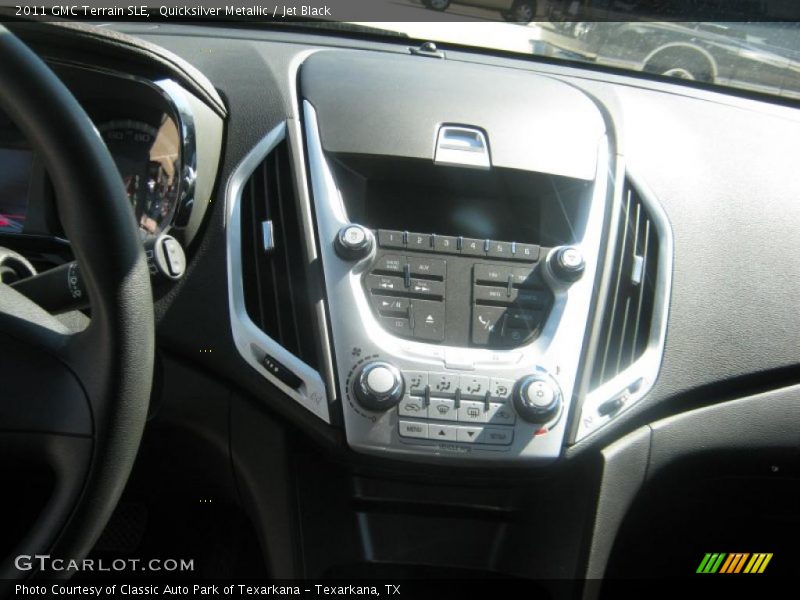 Quicksilver Metallic / Jet Black 2011 GMC Terrain SLE