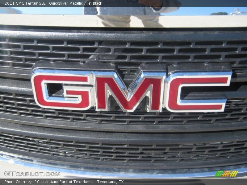 Quicksilver Metallic / Jet Black 2011 GMC Terrain SLE