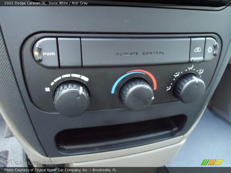 Controls of 2002 Caravan SE