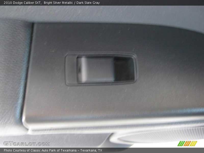 Bright Silver Metallic / Dark Slate Gray 2010 Dodge Caliber SXT