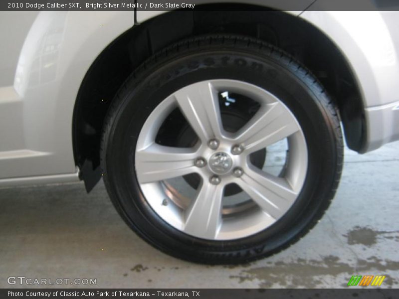 Bright Silver Metallic / Dark Slate Gray 2010 Dodge Caliber SXT