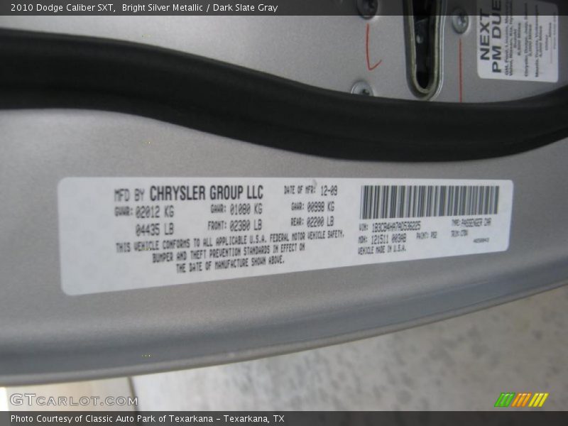 Bright Silver Metallic / Dark Slate Gray 2010 Dodge Caliber SXT